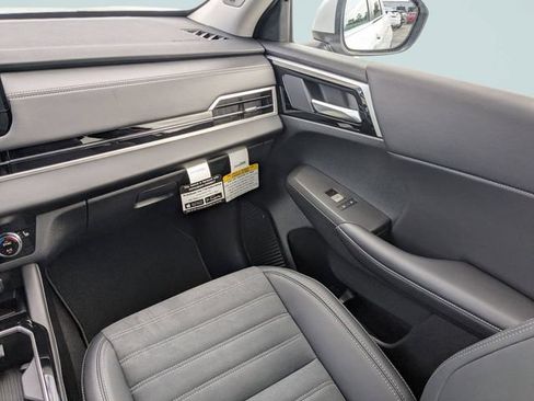 New 2026 Mitsubishi Outlander SE FWD image 15