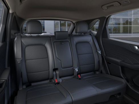 New 2025 Ford Escape SE w/ Class II Trailer Tow Package image 3