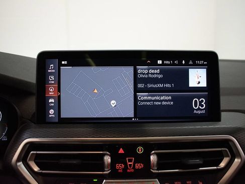 Used 2023 BMW X4 xDrive30i w/ M Sport Package AWD/4WD image 15
