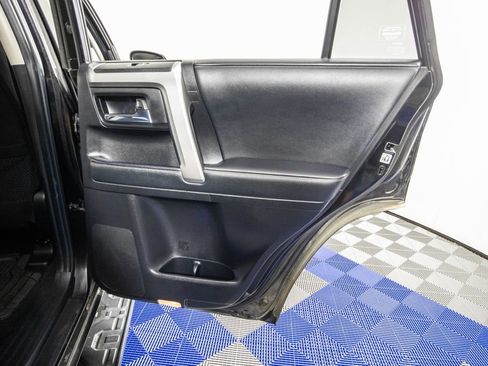 Used 2021 Toyota 4Runner SR5 AWD/4WD image 17