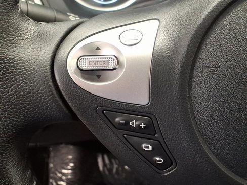 Used 2019 Nissan Sentra SV w/ Special Edition Pkg w/ Special Edition Package FWD image 11
