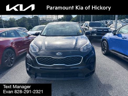 Used 2022 Kia Sportage LX FWD image 2
