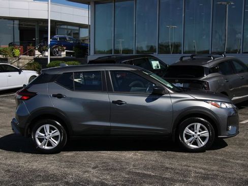 Certified 2025 Nissan Kicks Play S FWD image 10