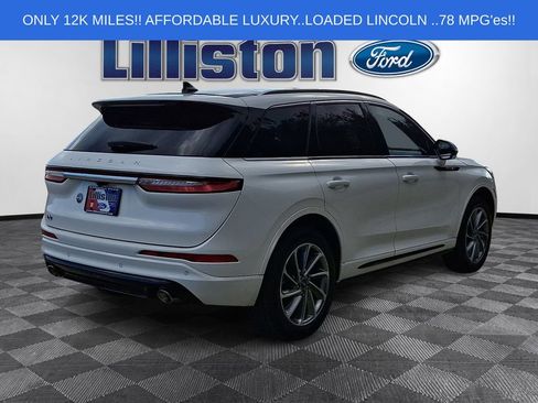 Used 2022 Lincoln Corsair Grand Touring AWD/4WD image 4