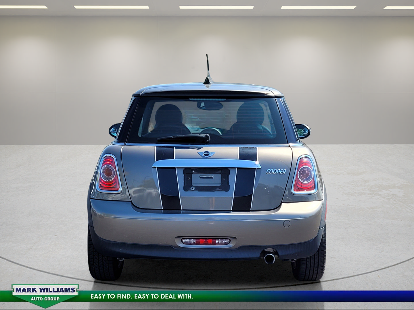 Used 2011 MINI Cooper Hardtop FWD image 6