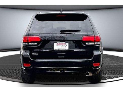 Used 2021 Jeep Grand Cherokee Laredo X image 5