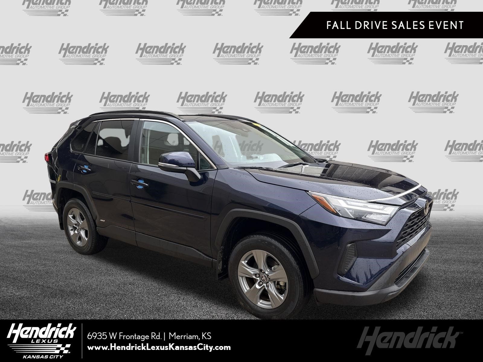 Used 2025 Toyota RAV4 XLE w/ Convenience Package AWD/4WD image 1
