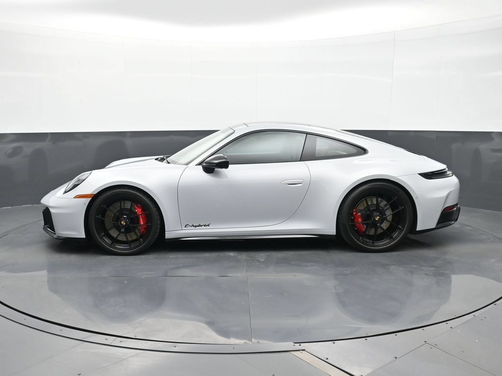 Certified 2026 Porsche 911 Carrera 4 GTS AWD/4WD image 2