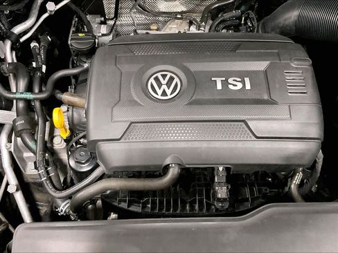 Used 2023 Volkswagen Atlas Cross Sport SE AWD/4WD image 32