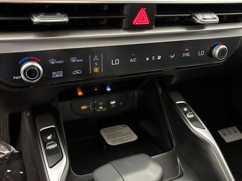 New 2026 Kia Sorento S AWD/4WD image 38