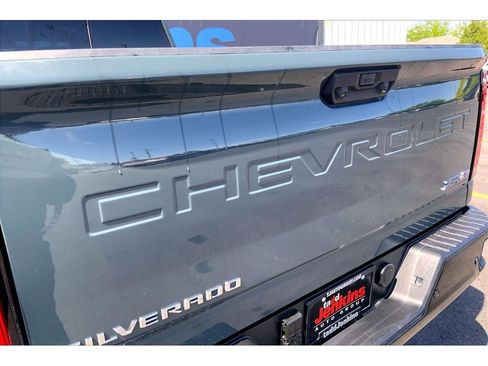 Used 2025 Chevrolet Silverado 2500 ZR2 AWD/4WD image 33