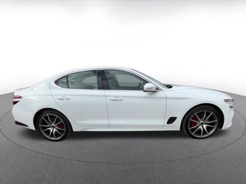 Used 2025 Genesis G70 2.5T image 16
