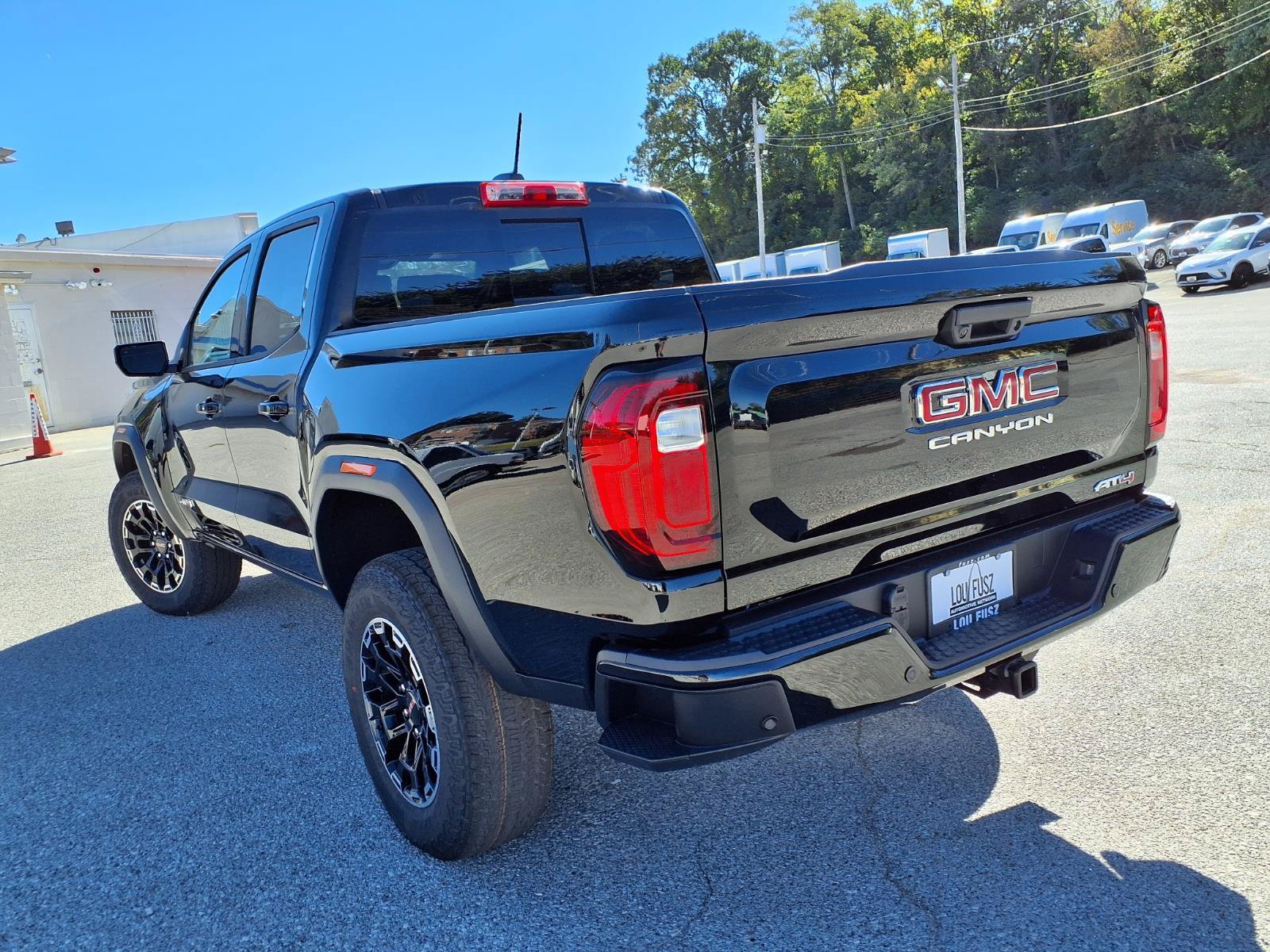 New 2026 GMC Canyon AT4 AWD/4WD image 22