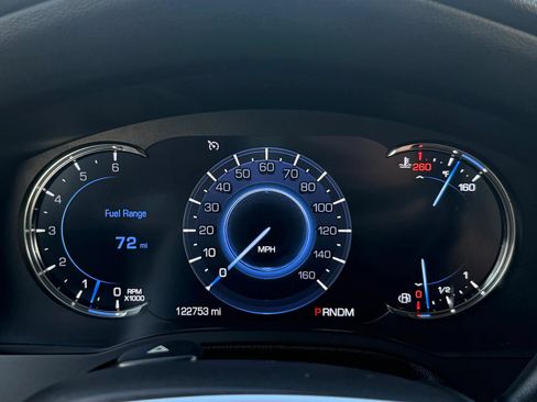 Used 2016 Cadillac Escalade Luxury AWD/4WD image 21