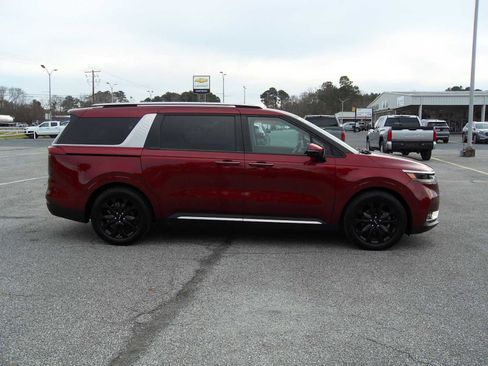 Used 2024 Kia Carnival SX image 6