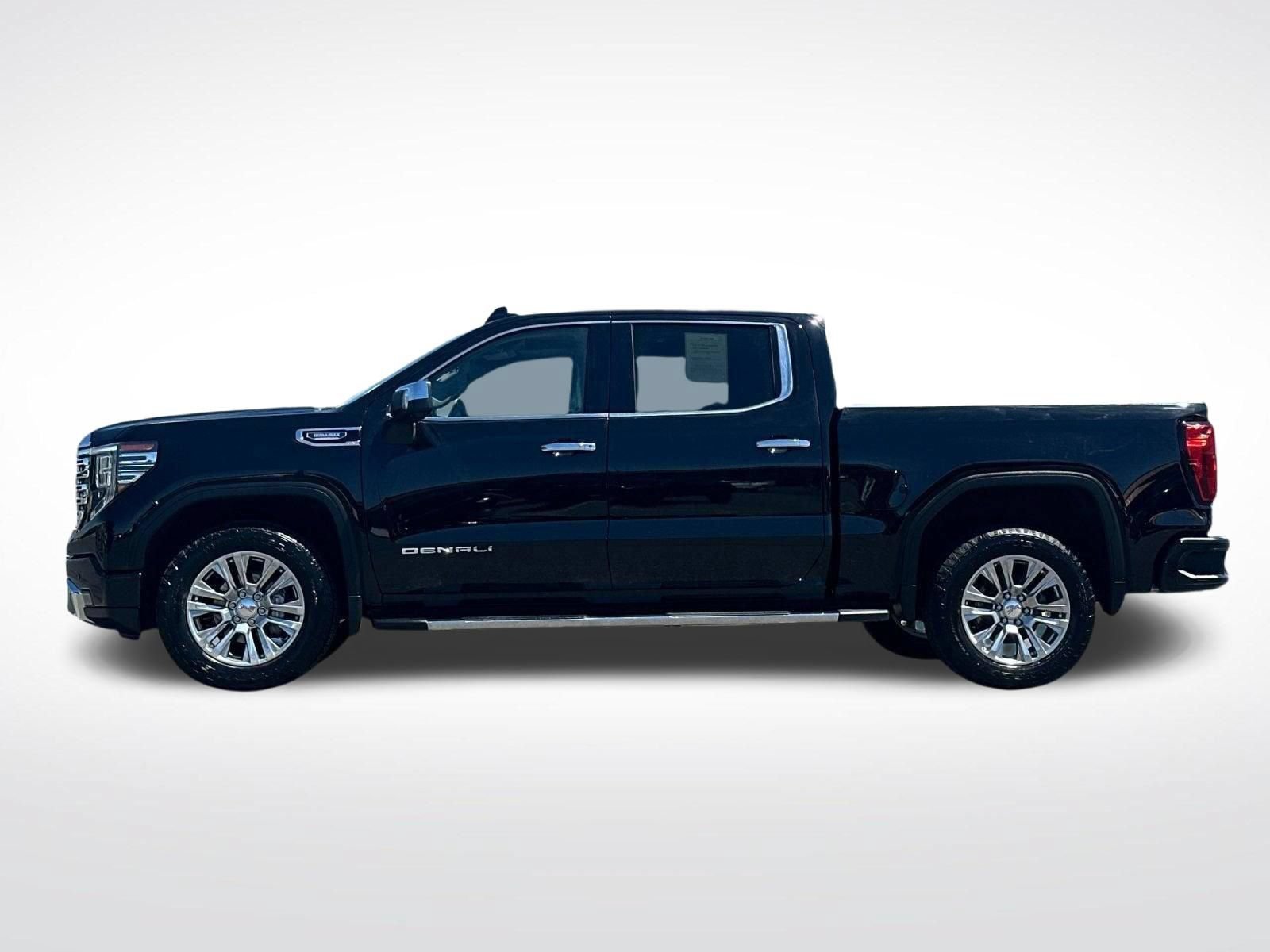 Used 2024 GMC Sierra 1500 Denali AWD/4WD image 6