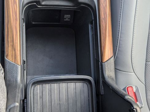 Used 2022 Honda CR-V Touring image 24