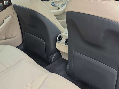 Used 2018 Mercedes-Benz C 300 Sedan w/ Premium Package image 16