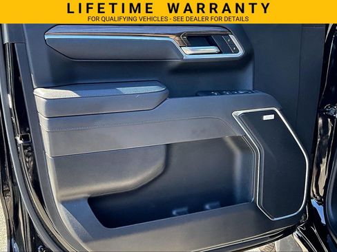 Used 2025 Chevrolet Silverado 1500 RST w/ Convenience Package II AWD/4WD image 19
