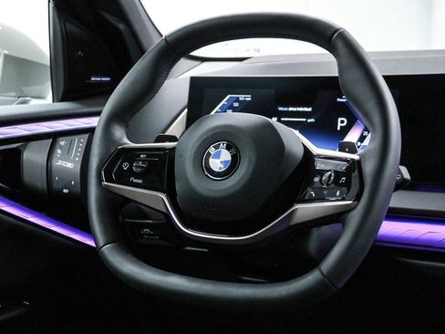 Used 2025 BMW X3 xDrive30i w/ Premium Package image 16