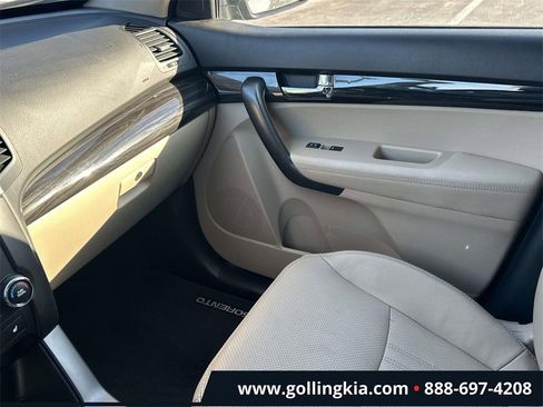 Used 2013 Kia Sorento EX image 30