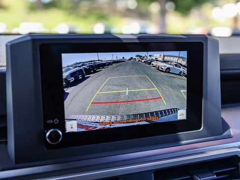Certified 2025 Toyota 4Runner SR5 AWD/4WD image 23