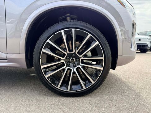 New 2026 Volvo XC90 B6 Ultra image 9