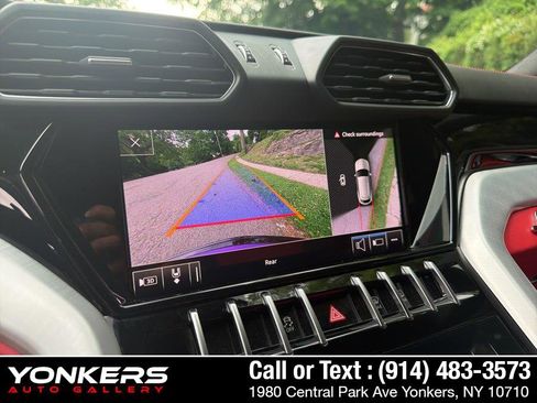 Used 2020 Lamborghini Urus AWD/4WD image 30