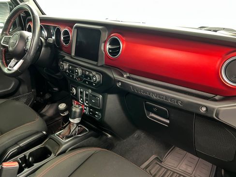 Used 2021 Jeep Wrangler Rubicon AWD/4WD image 20