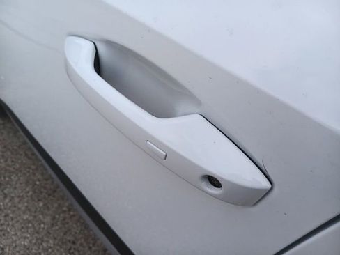 New 2026 Nissan Kicks SV w/ SV Premium Package image 9