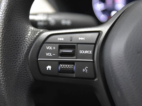 Used 2024 Honda HR-V LX image 19