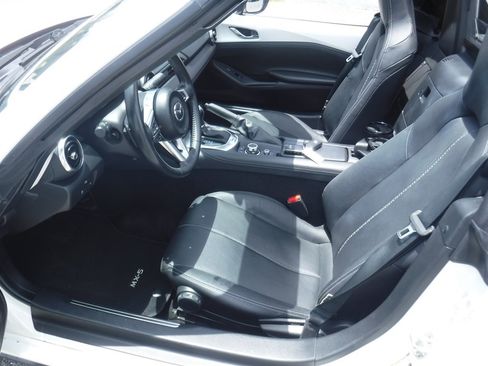 Used 2024 MAZDA MX-5 Miata RF Grand Touring RWD image 8