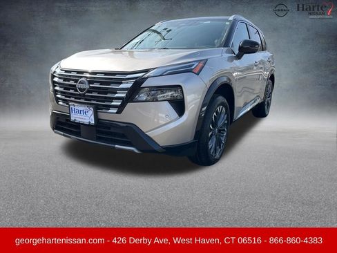 New 2026 Nissan Rogue Platinum w/ Platinum Premium Package AWD/4WD image 3