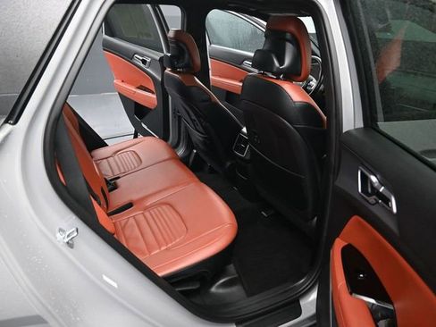 Used 2023 Kia Sportage SX image 37