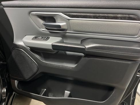 Used 2021 RAM 1500 Big Horn AWD/4WD image 11
