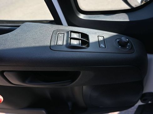 Used 2026 RAM ProMaster 2500 w/ Convenience Group FWD image 25