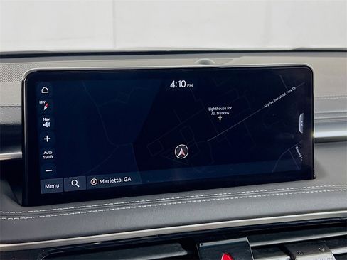 Used 2025 Genesis G70 2.5T image 15