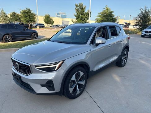 Used 2024 Volvo XC40 B5 Plus w/ Protection Package Premier AWD/4WD image 1