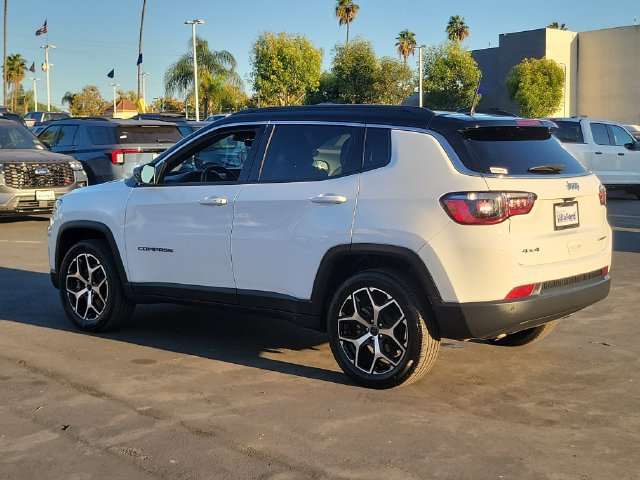 Used 2025 Jeep Compass Limited AWD/4WD image 2