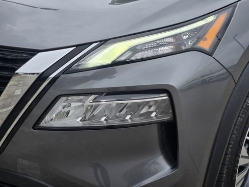 Used 2023 Nissan Rogue SV w/ SV Premium B Package FWD image 11
