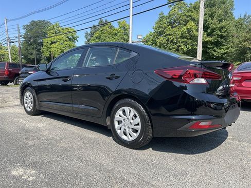 Used 2019 Hyundai Elantra SE FWD image 6