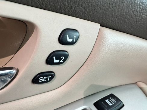 Used 2005 Lexus RX 330 AWD image 21