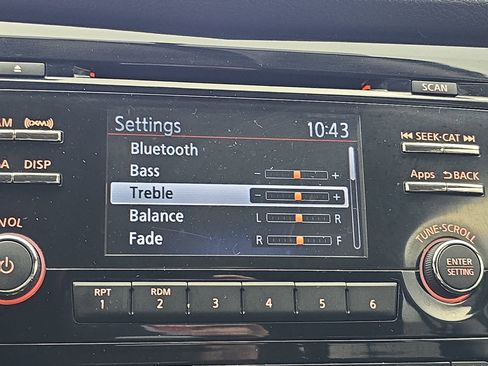 Used 2016 Nissan Rogue SV image 20