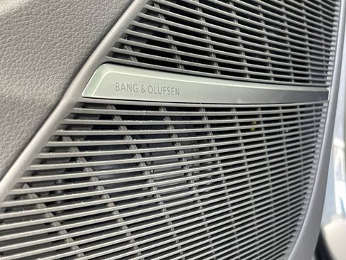 New 2025 Audi Q8 Premium Plus image 25