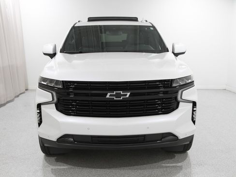 Certified 2023 Chevrolet Suburban RST w/ Sport Performance Package image 2