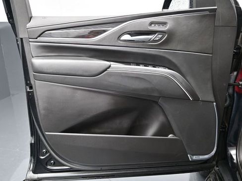 Used 2023 Cadillac Escalade Sport AWD/4WD image 19