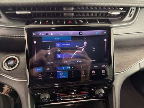 Certified 2021 Jeep Grand Cherokee L Limited image 22