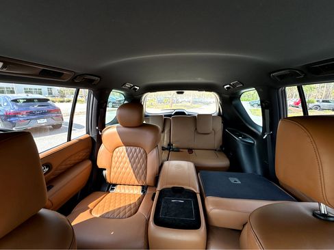 Used 2023 INFINITI QX80 Sensory w/ Cargo Package image 36
