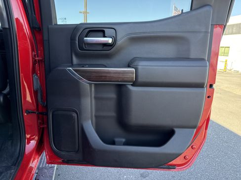 Used 2021 Chevrolet Silverado 1500 LT Trail Boss w/ Convenience Package II image 42