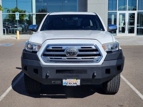 Used 2018 Toyota Tacoma Limited AWD/4WD image 2